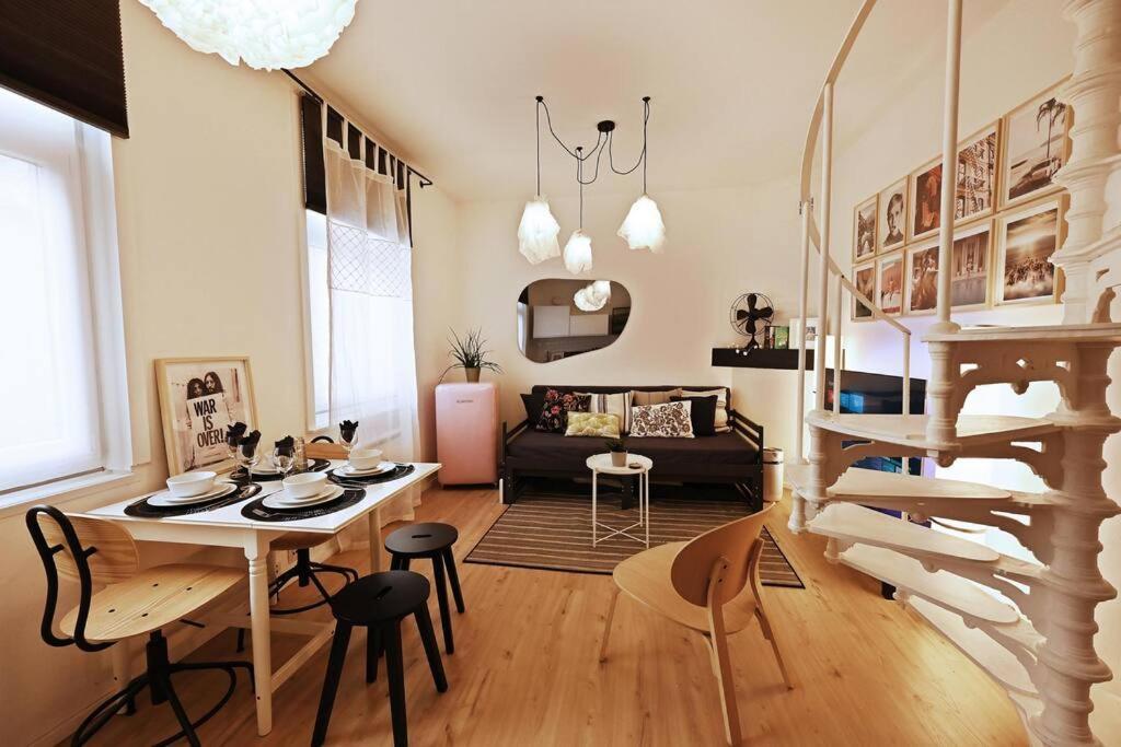 Stylish Duplex In The Heart Of Brussels Centre Appartement Buitenkant foto