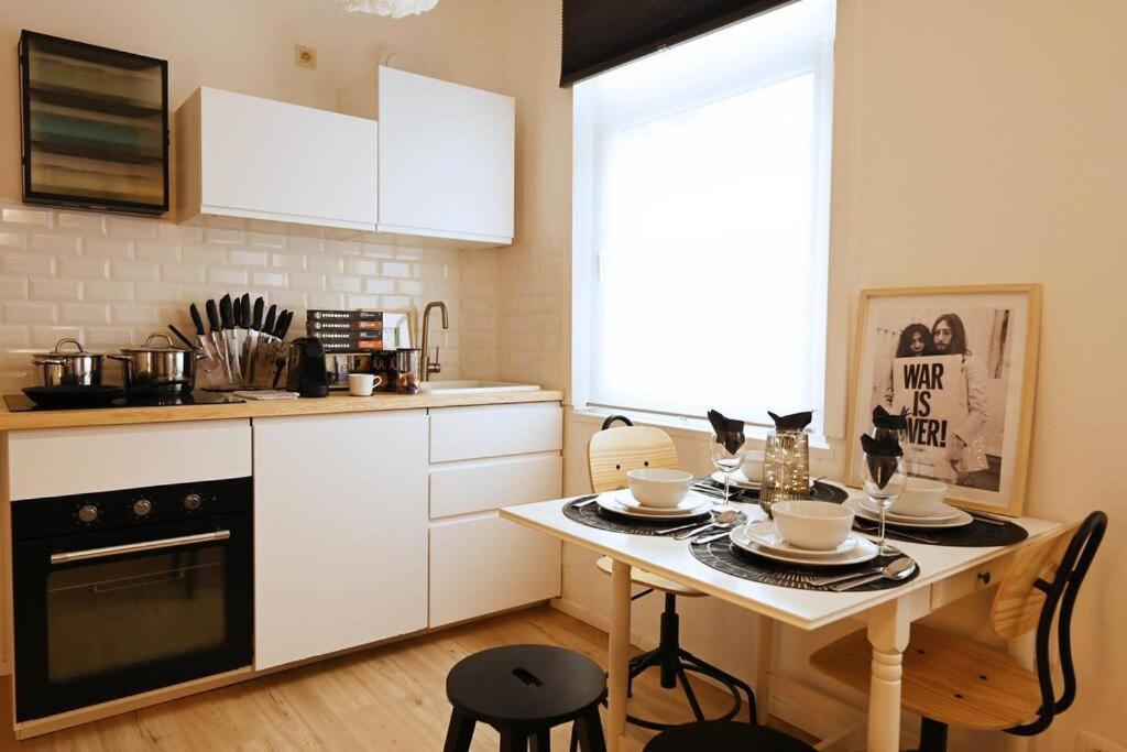 Stylish Duplex In The Heart Of Brussels Centre Appartement Buitenkant foto