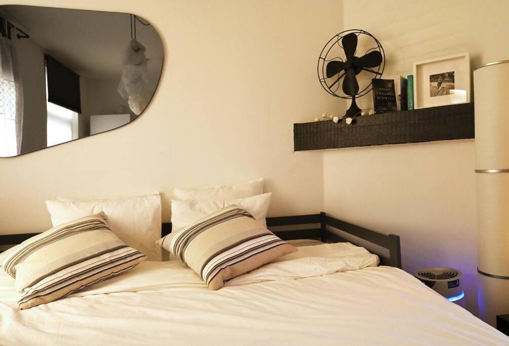 Stylish Duplex In The Heart Of Brussels Centre Appartement Buitenkant foto